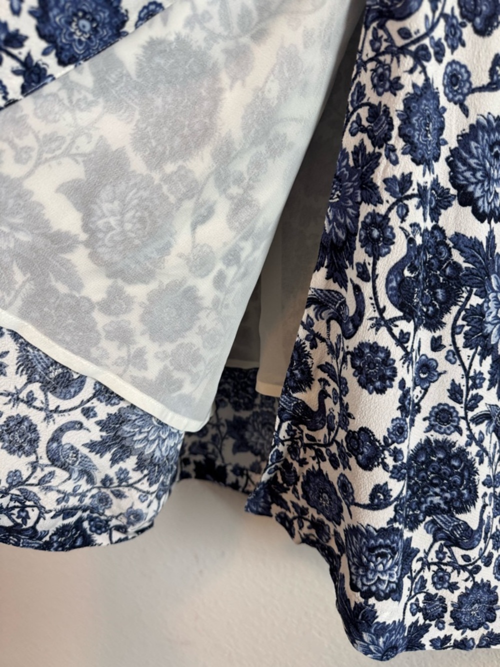 & Other Stories Floral Peacock Print Grand Millennial Button Down Midi Dress 6 - Picture 7 of 11